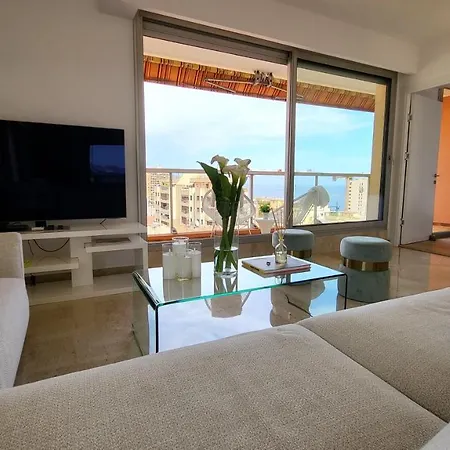 Apartment Penthouse Majestic, Mc, Bnbrickeys